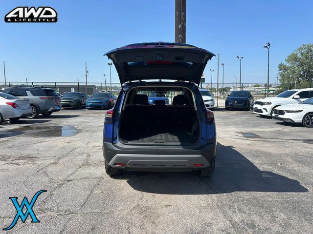 2023 Nissan Rogue SV (2023.5) Sport Utility 4D - 23084326 - 17