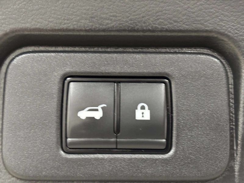 2023 Nissan Rogue SV AWD 4dr Crossover - 23058321 - 6