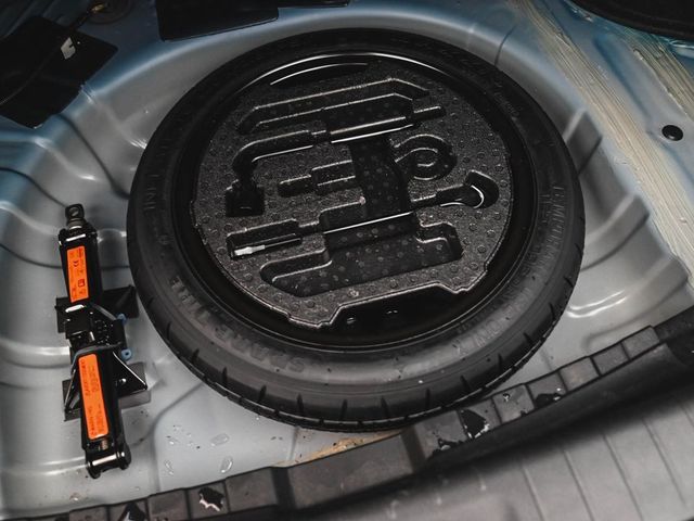 2023 Nissan Sentra SR - 22954633 - 34