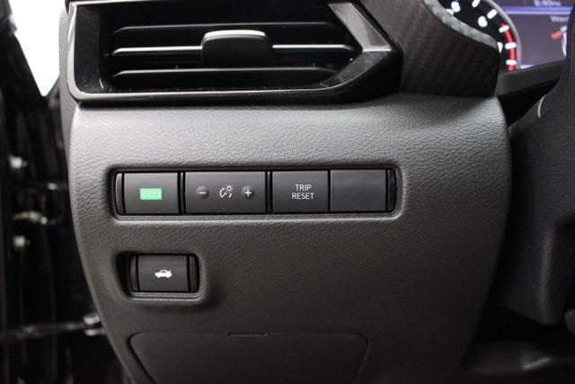 2023 Nissan Sentra SR - 23077083 - 25
