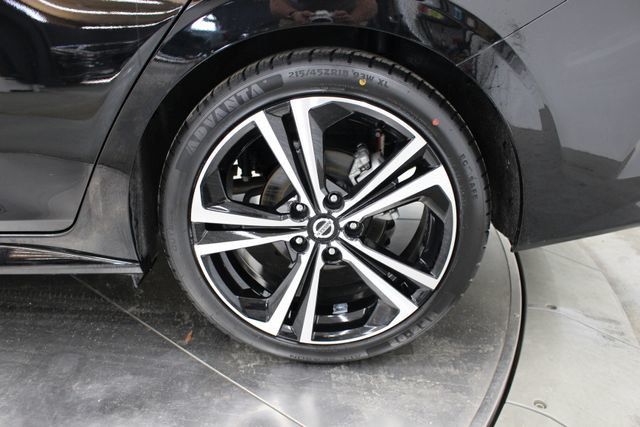 2023 Nissan Sentra SR - 23077083 - 33
