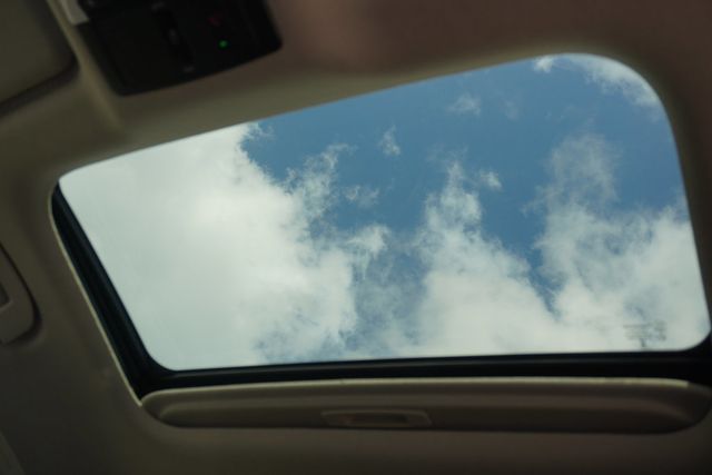 2023 Nissan Sentra SR CVT - 22977937 - 16