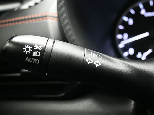 2023 Nissan Sentra SR CVT - 23009959 - 25