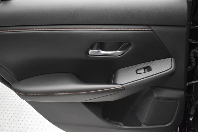 2023 Nissan Sentra SR CVT - 22948082 - 32