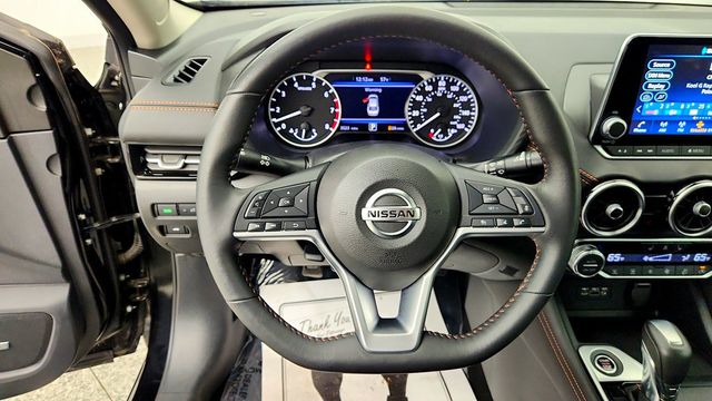 2023 Nissan Sentra SR CVT w/ Premium Package, Bose 8-Speaker Audio & Moonroof - 23097945 - 14