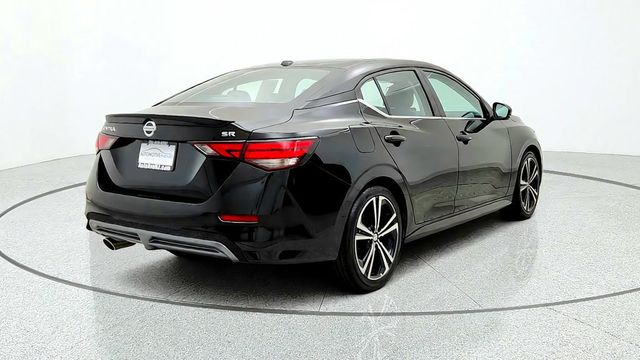 2023 Nissan Sentra SR CVT w/ Premium Package, Bose 8-Speaker Audio & Moonroof - 23097945 - 4