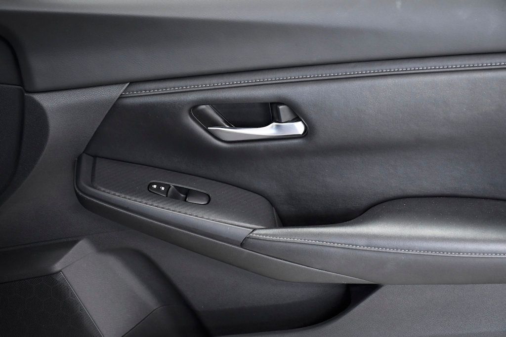 2023 Nissan Sentra SV CVT - 22817089 - 17