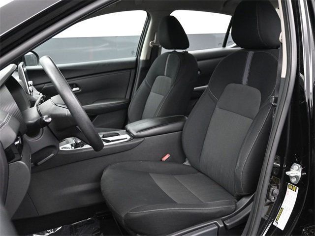 2023 Nissan Sentra SV photo 5