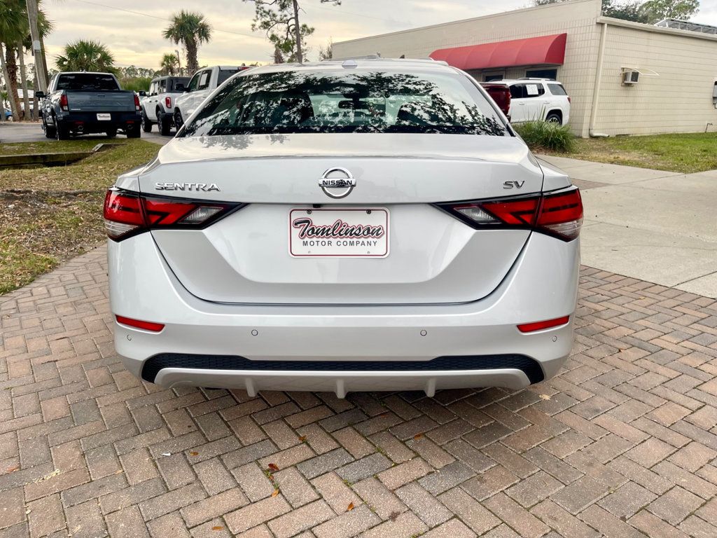 2023 Nissan Sentra SV photo 4