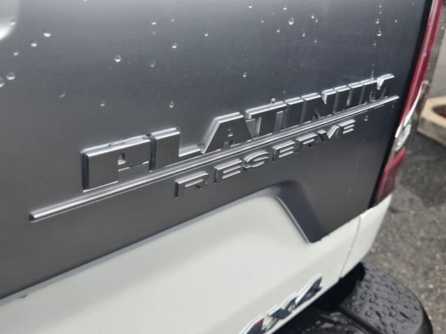 2023 Nissan Titan  - 23031405 - 8