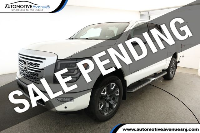 2023 Nissan Titan 4x4 Crew Cab Platinum Reserve with Utility & Moonroof Packages - 22931962 - 0