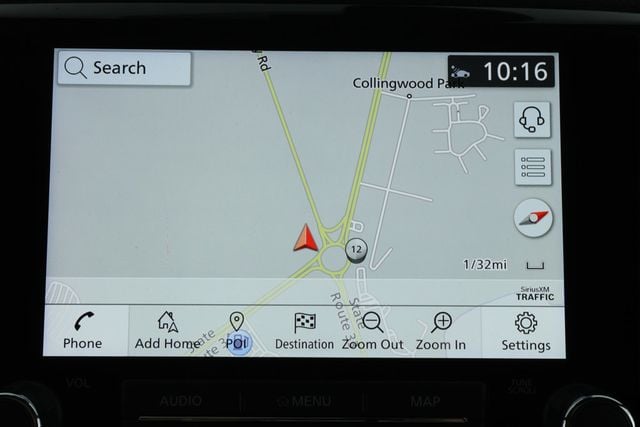 2023 Nissan Titan 4x4 Crew Cab Platinum Reserve with Utility & Moonroof Packages - 22931962 - 16