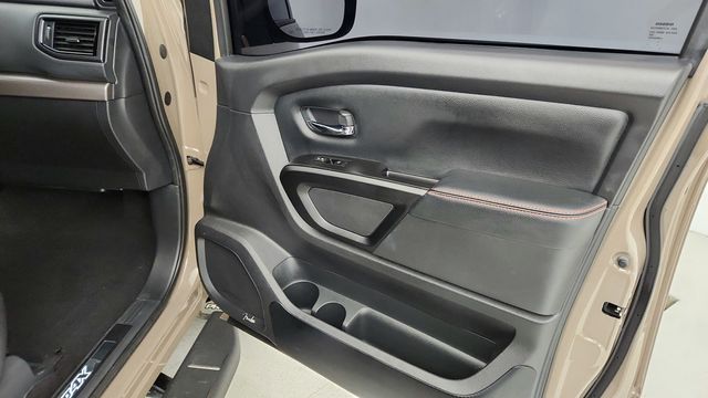 2023 Nissan Titan 4x4 Crew Cab PRO-4X - 22944208 - 25
