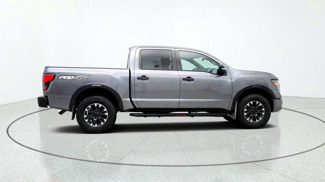 2023 Nissan Titan 4x4 Crew Cab PRO-4X w/ Convenience & Utility Pkgs - 23084898 - 3