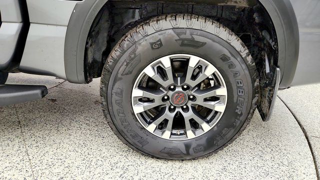 2023 Nissan Titan 4x4 Crew Cab PRO-4X w/ Convenience & Utility Pkgs - 23084898 - 8