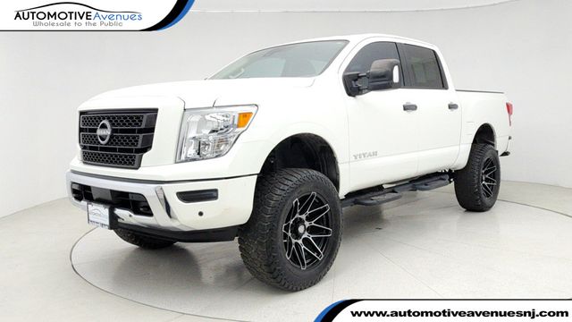 2023 Nissan Titan 4x4 Crew Cab SV - 22943198 - 0