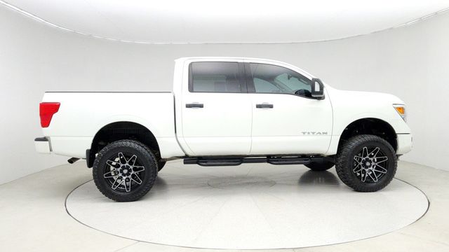 2023 Nissan Titan 4x4 Crew Cab SV - 22943198 - 3