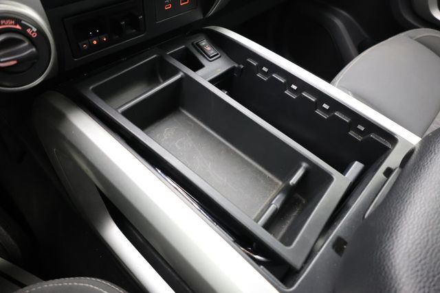 2023 Nissan Titan 4x4 Crew Cab SV with Convenience, Utility, Chrome & Tow Packages - 22954530 - 13