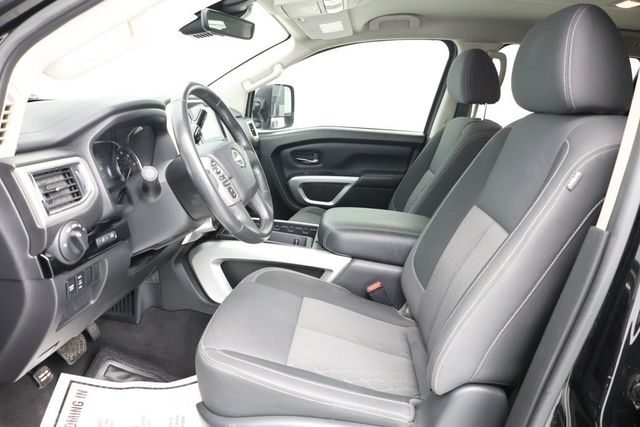 2023 Nissan Titan 4x4 Crew Cab SV with Convenience, Utility, Chrome & Tow Packages - 22954530 - 17