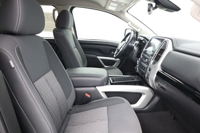 2023 Nissan Titan 4x4 Crew Cab SV with Convenience, Utility, Chrome & Tow Packages - 22954530 - 21