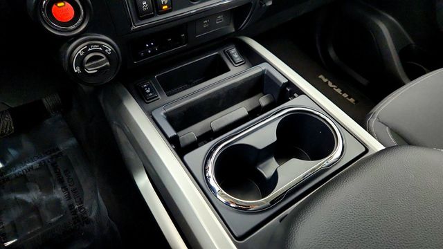 2023 Nissan Titan 4x4 Crew Cab SV with Convenience, Utility & Tow Packages - 22965771 - 15