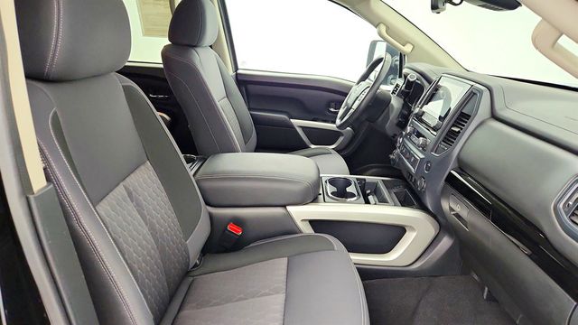 2023 Nissan Titan 4x4 Crew Cab SV with Convenience, Utility & Tow Packages - 22965771 - 22