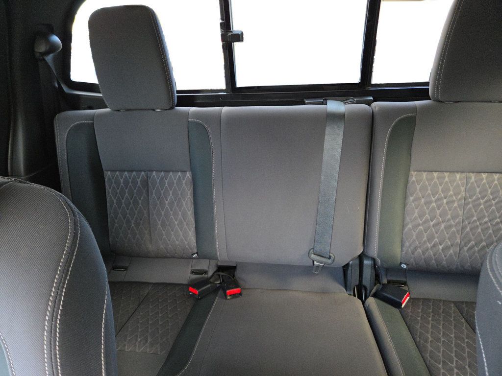 Nissan Titan photo 12