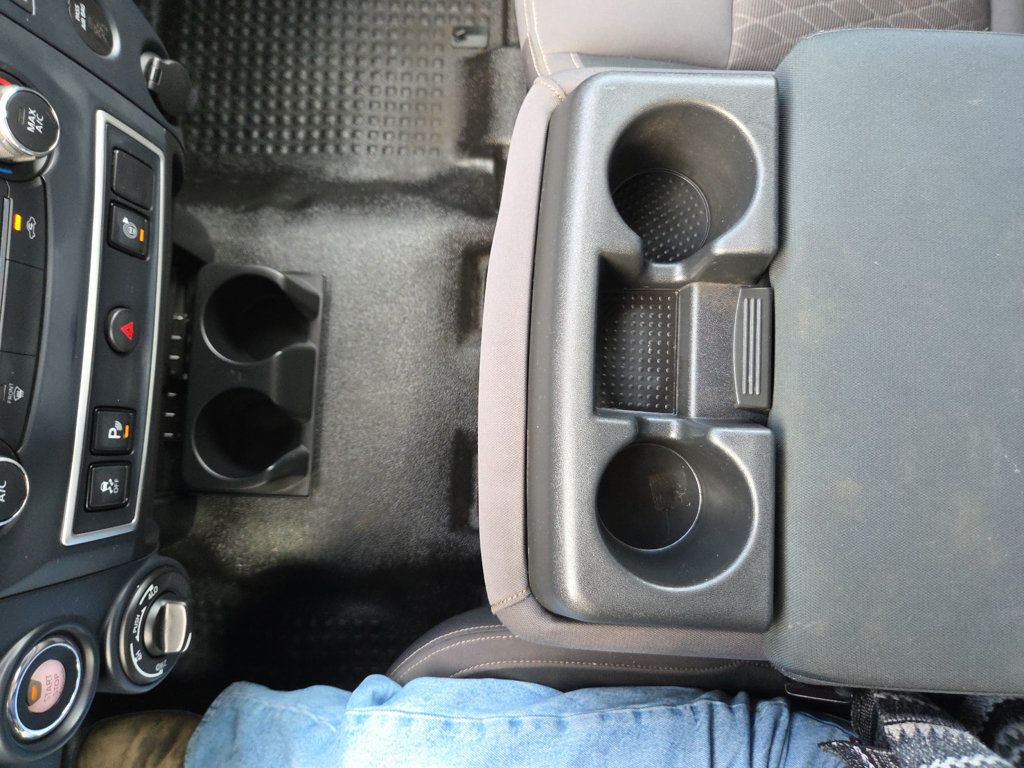 Nissan Titan photo 14