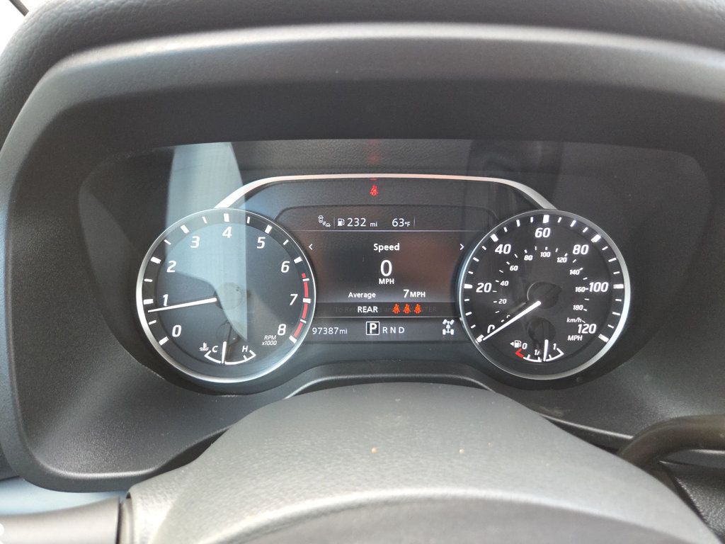 Nissan Titan photo 15