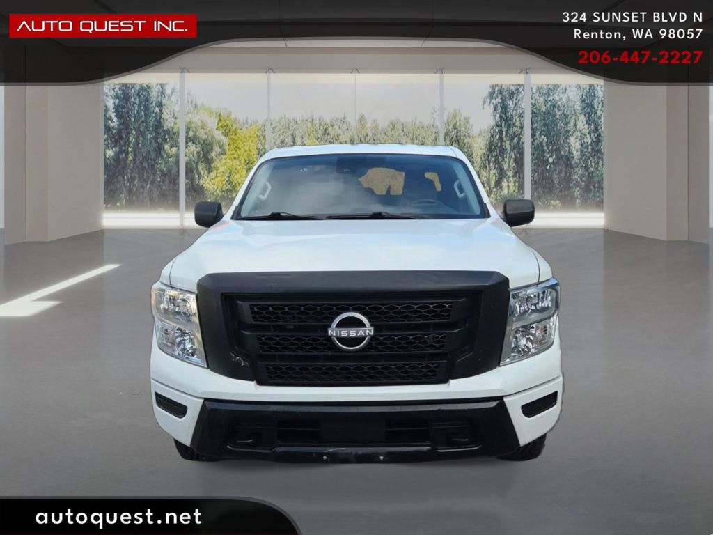 Nissan Titan photo 2