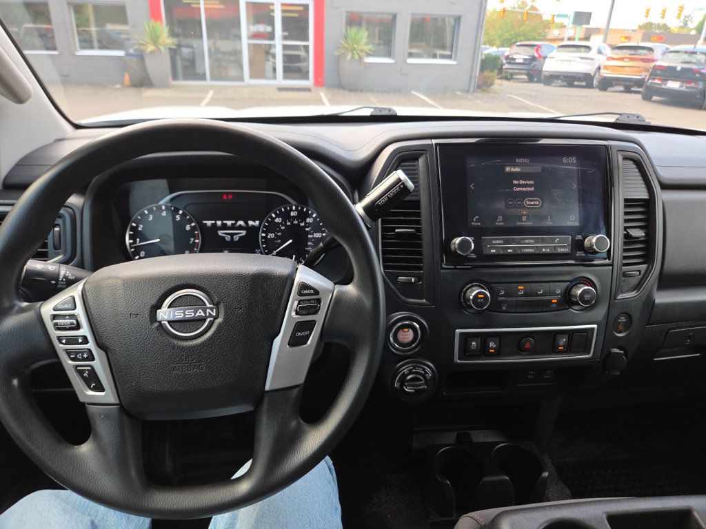 Nissan Titan photo 27