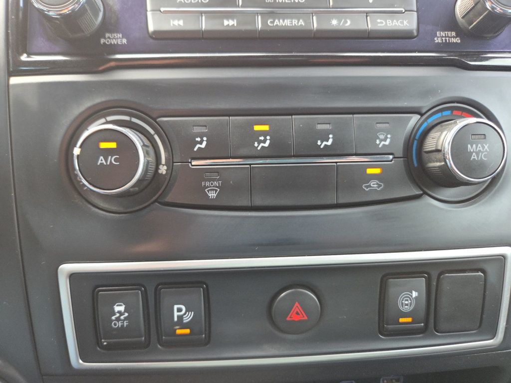 Nissan Titan photo 29