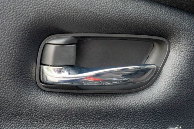 2023 Nissan Titan Pro-4x/Heated&Cooled Seats/Convenience Pkg/PanoRoof/Fender Audio - 23047935 - 30