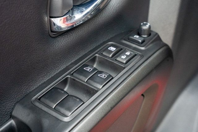 2023 Nissan Titan Pro-4x/Heated&Cooled Seats/Convenience Pkg/PanoRoof/Fender Audio - 23047935 - 32