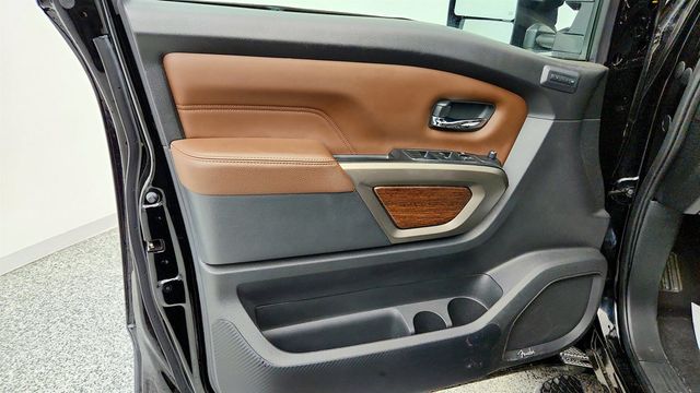 2023 Nissan Titan XD 4x4 Crew Cab Platinum Reserve - 23026166 - 10