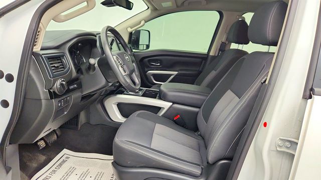2023 Nissan Titan XD 4x4 Crew Cab SV w/ Convenience & Utility Packages - 23000689 - 18