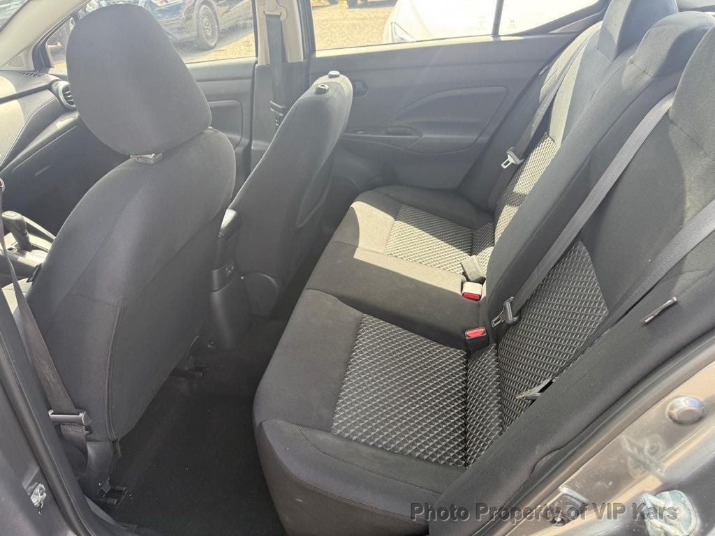 2023 Nissan Versa Sedan photo 12