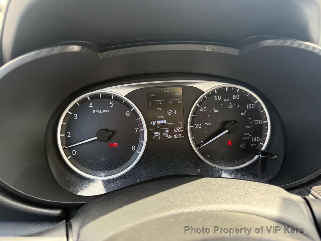 2023 Nissan Versa Sedan photo 14