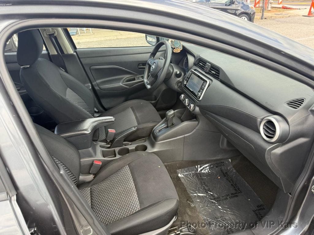 2023 Nissan Versa Sedan photo 16