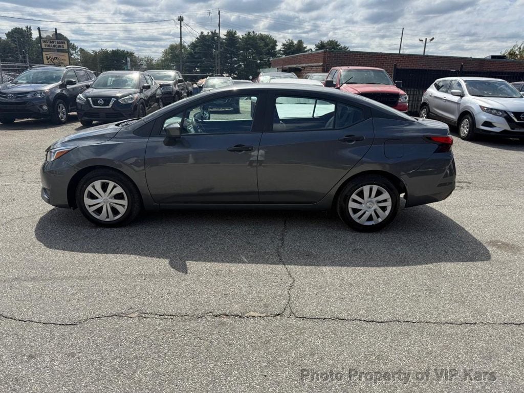 2023 Nissan Versa Sedan photo 8