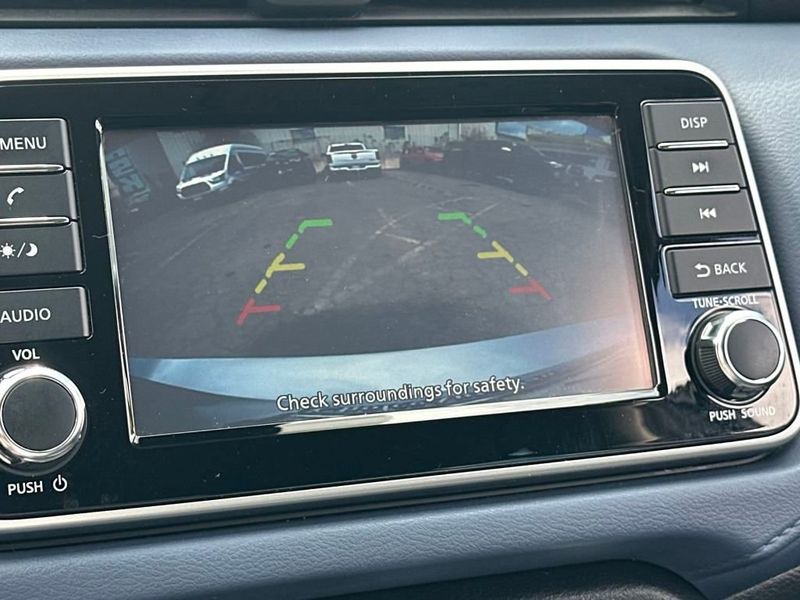 2023 Nissan Versa SV CVT - 22882592 - 16