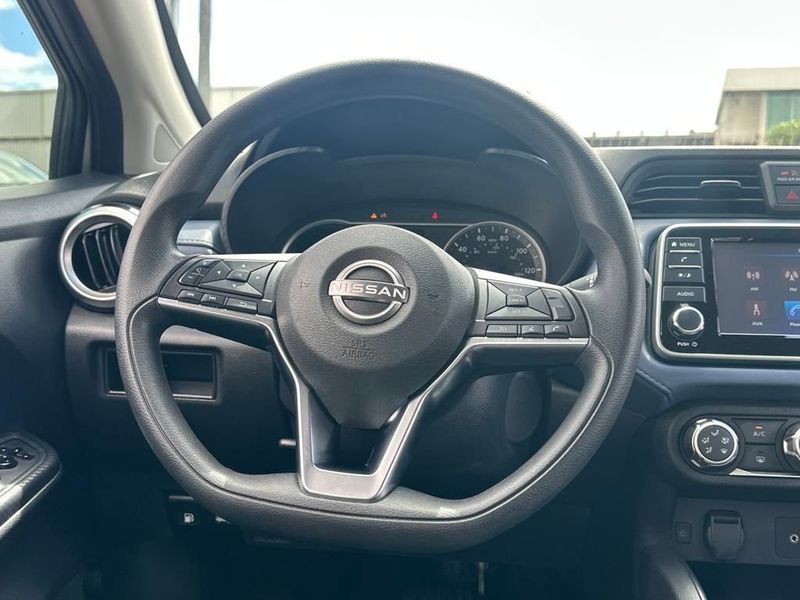 2023 Nissan Versa SV CVT - 22882592 - 17