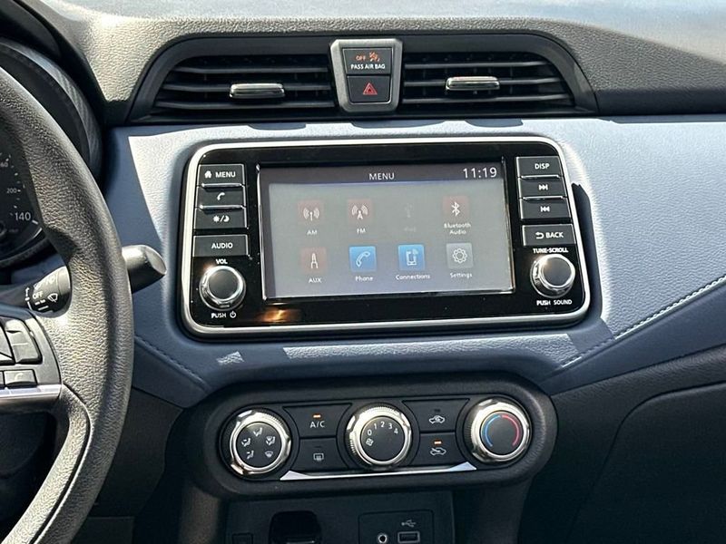 2023 Nissan Versa SV CVT - 22931094 - 15