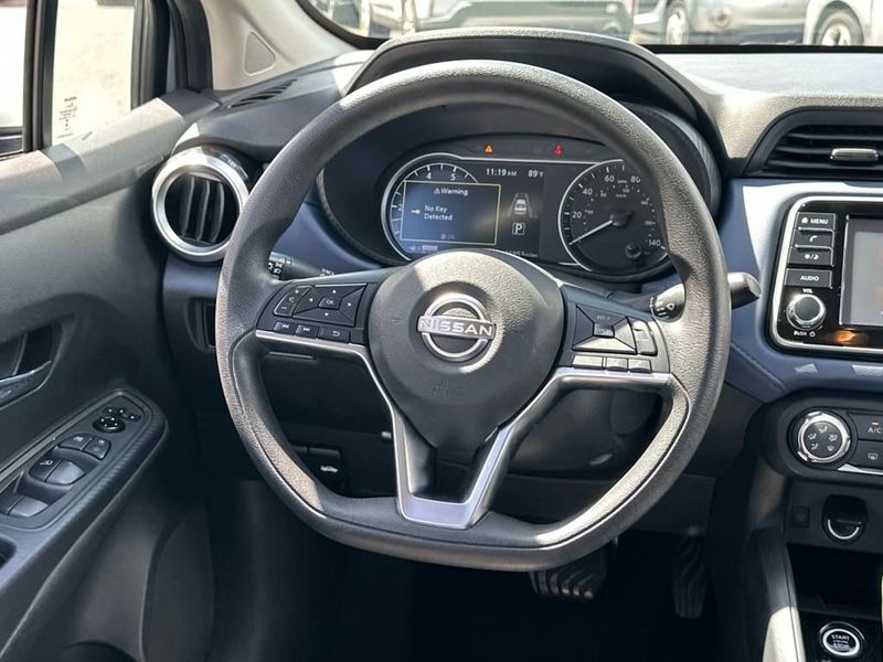 2023 Nissan Versa SV CVT - 22931094 - 17
