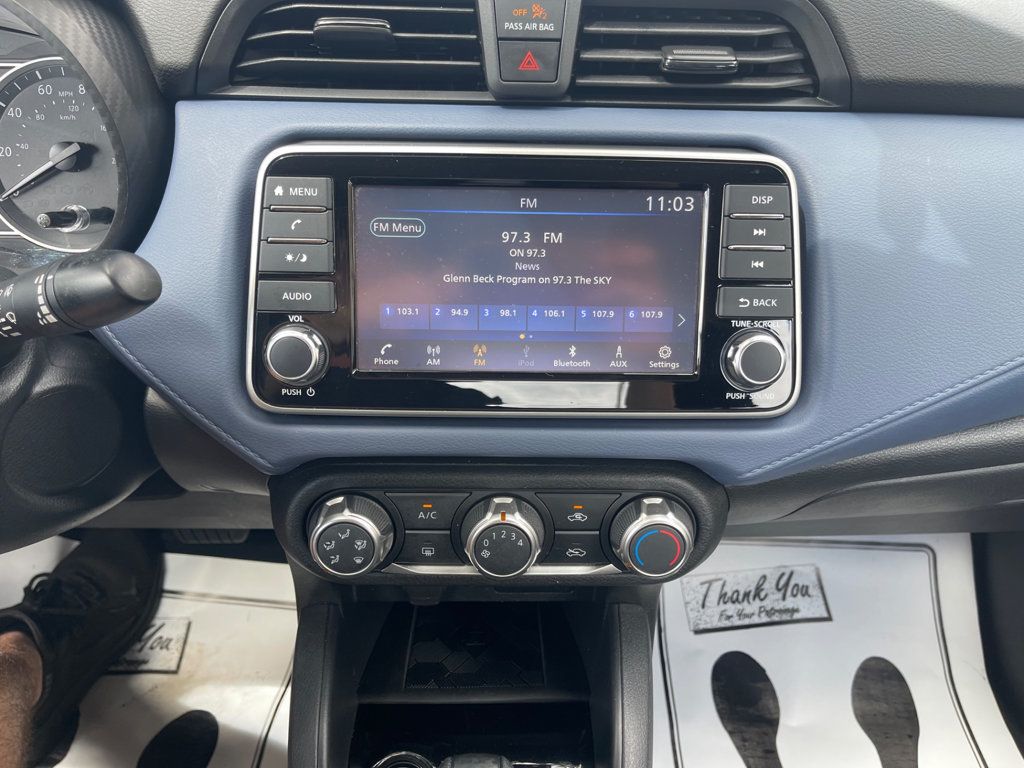 2023 Nissan Versa SV photo 15