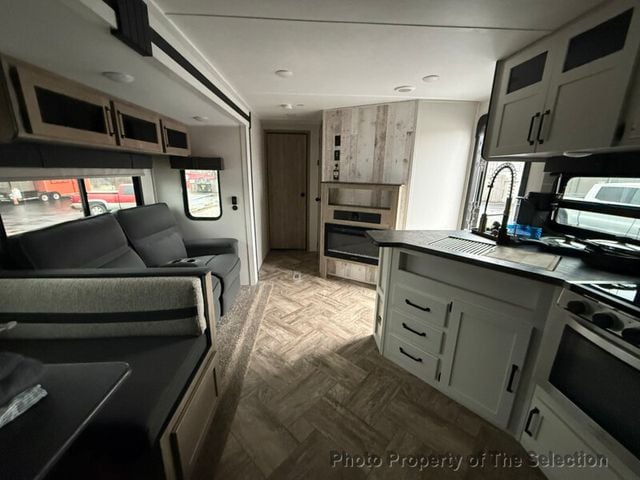 2023 Palomino PUMA 32BHQS PUMA 32HQS TRAVEL TRAILER  - 22993079 - 10