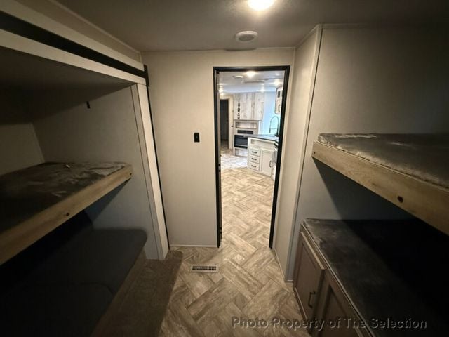 2023 Palomino PUMA 32BHQS PUMA 32HQS TRAVEL TRAILER  - 22993079 - 20