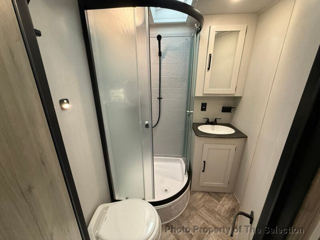 2023 Palomino PUMA 32BHQS PUMA 32HQS TRAVEL TRAILER  - 22993079 - 21