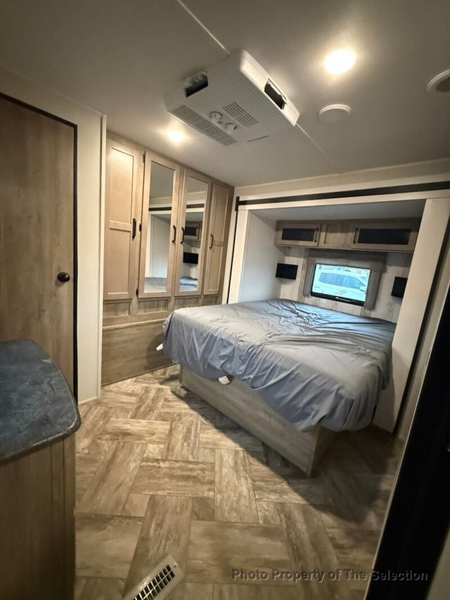 2023 Palomino PUMA 32BHQS PUMA 32HQS TRAVEL TRAILER  - 22993079 - 23