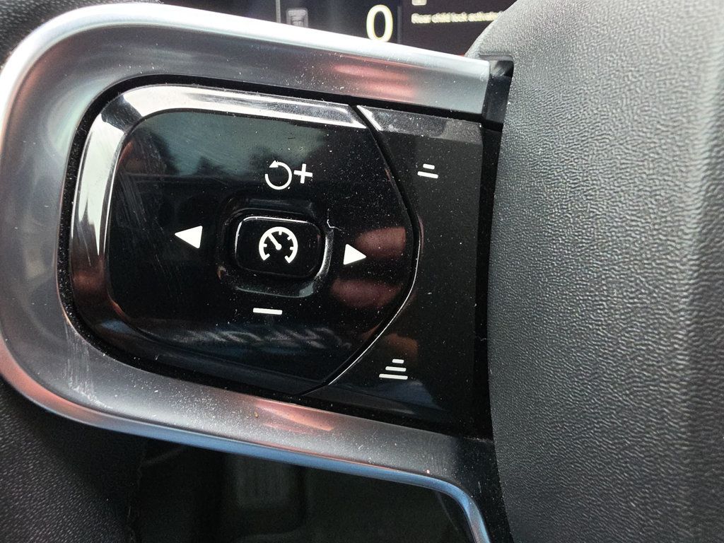 Polestar 2 photo 27